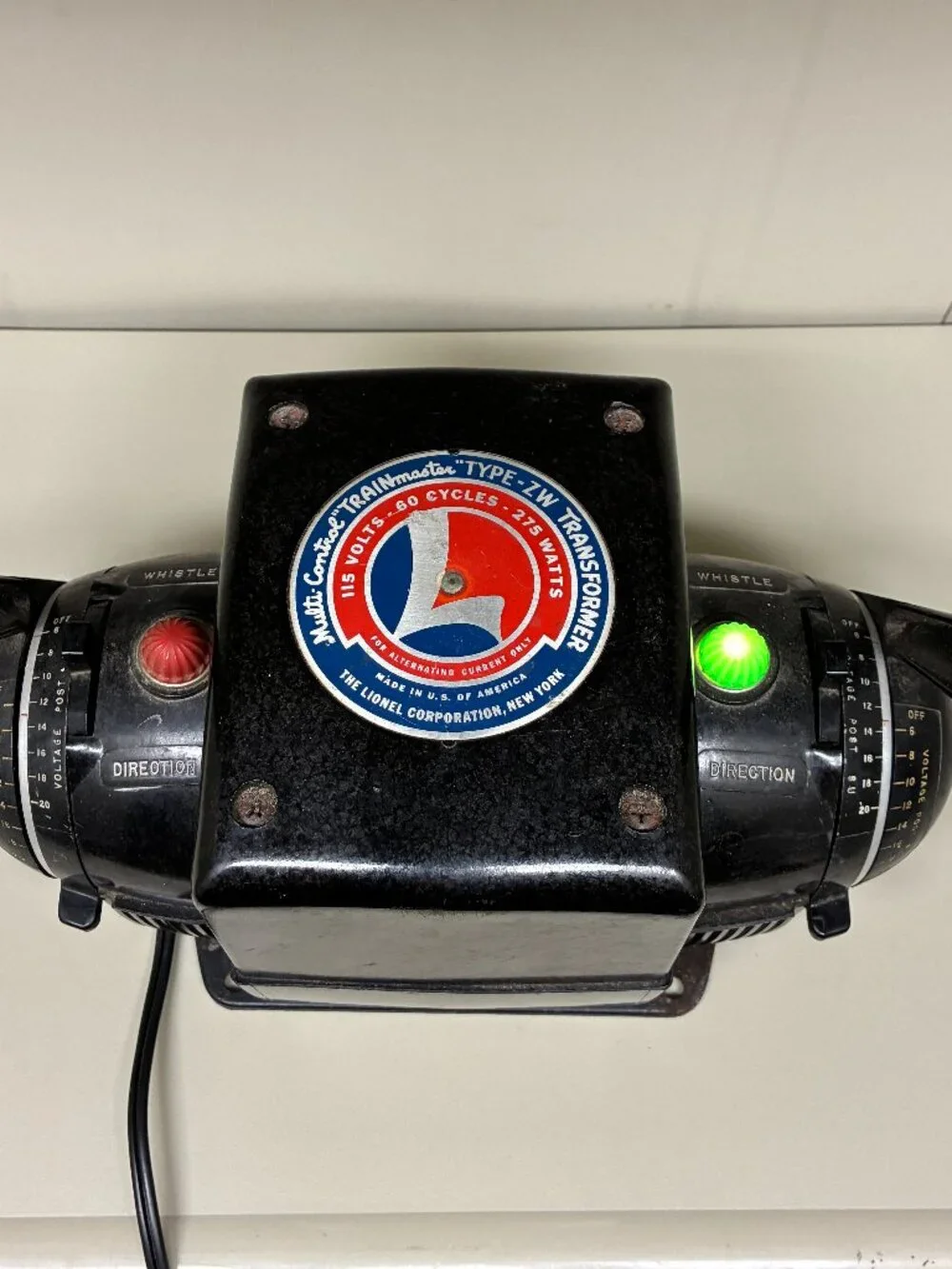 Vintage Postwar Lionel Trainmaster Type ZW Transformer 275 Watt O Gauge